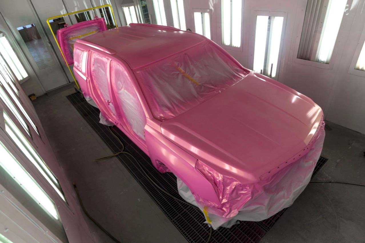 escalade painted pink