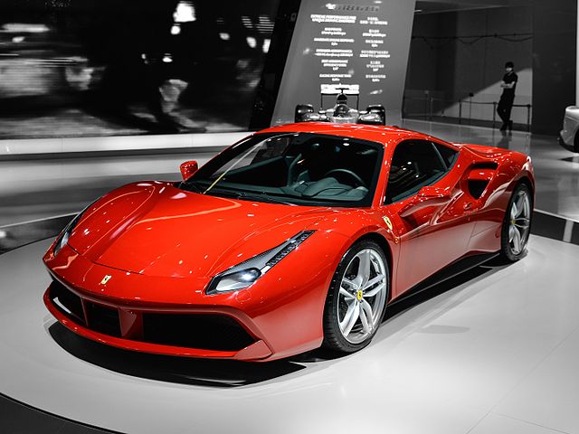 By emperornie - File:Ferrari 488 GTB (17134610179).jpg, CC BY-SA 2.0, https://commons.wikimedia.org/w/index.php?curid=44935732