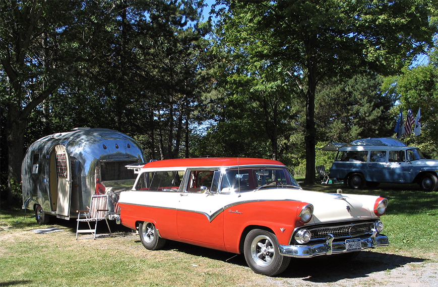 1955 Ford Airstream