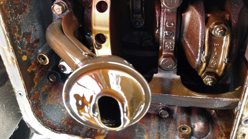 oil pump exposed after removing the pan