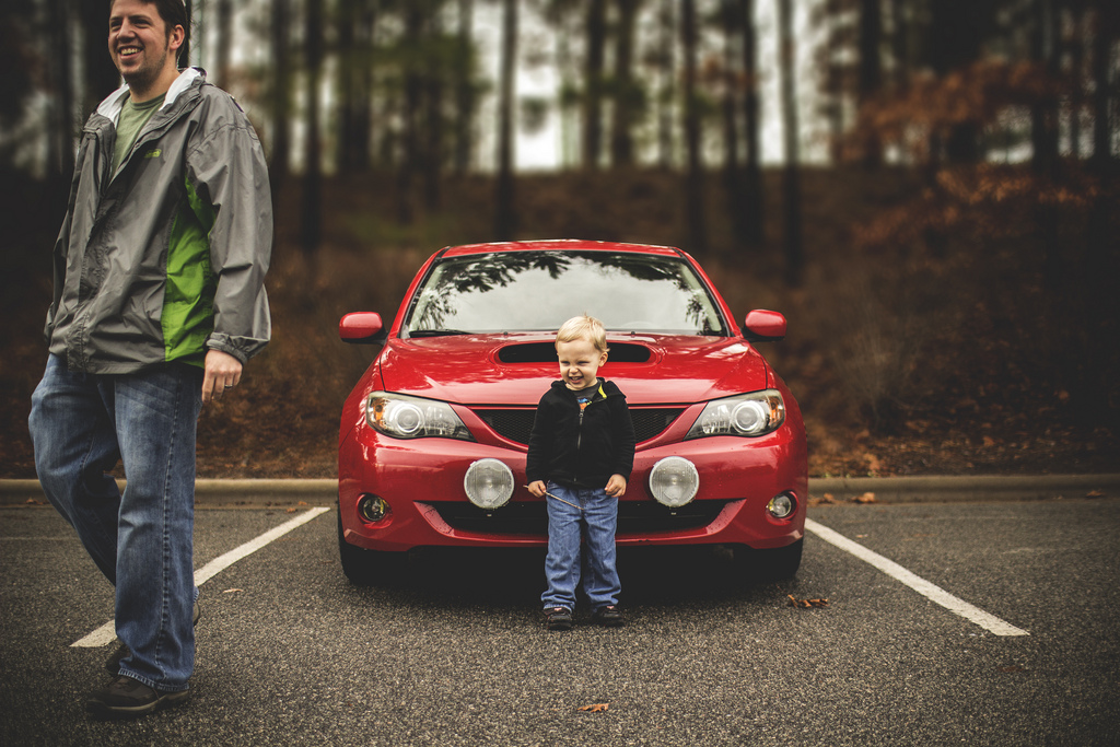 kid-and-car